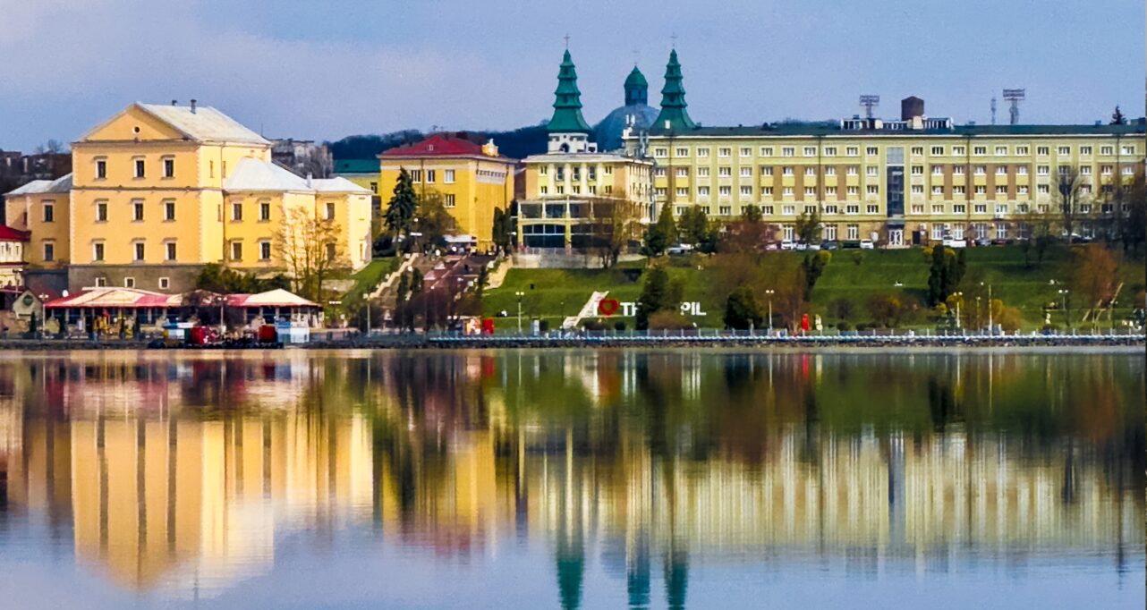 Ternopil Women matchmaking guide hero image showing the lakefront and elegant city atmosphere in Ternopil