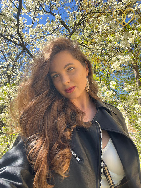 Profile picture of Yuliya