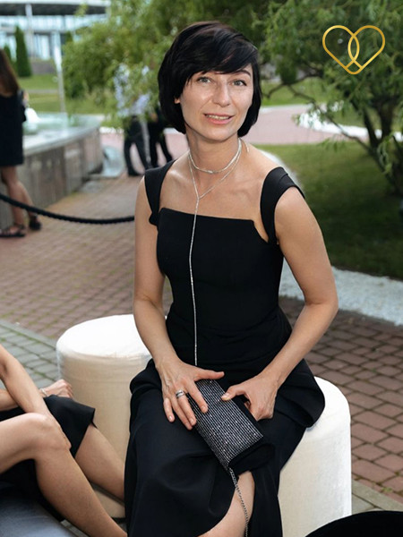 Profile picture of Elena