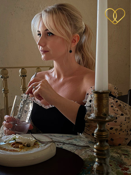 Profile picture of Viktoriya