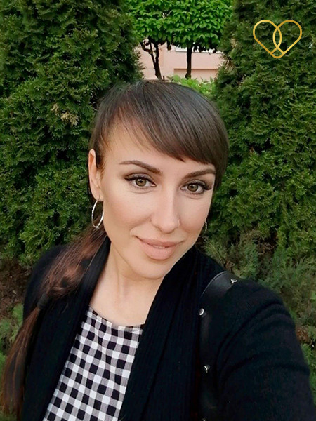 Profile picture of Elena
