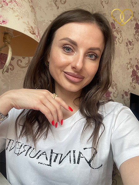 Profile picture of Alina