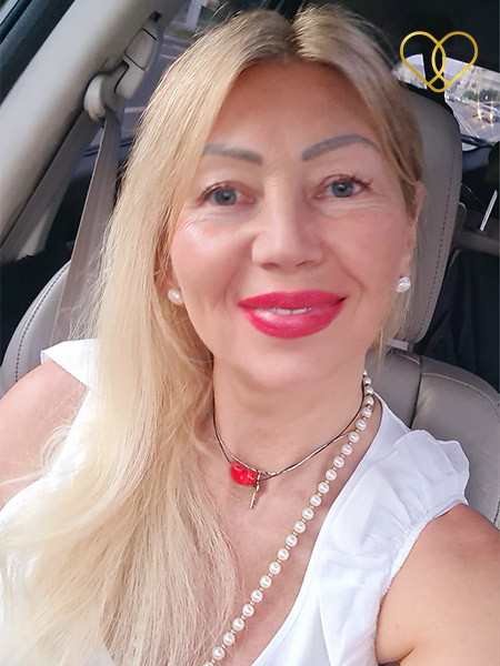 Profile picture of Irina