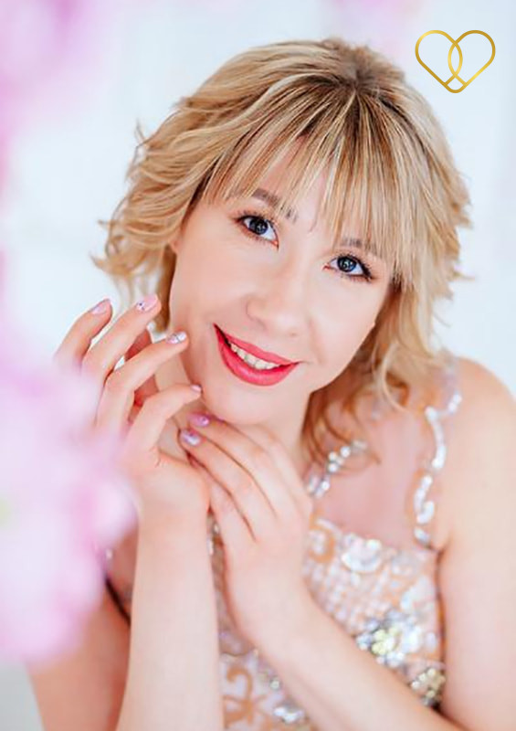 Profile picture of Elena